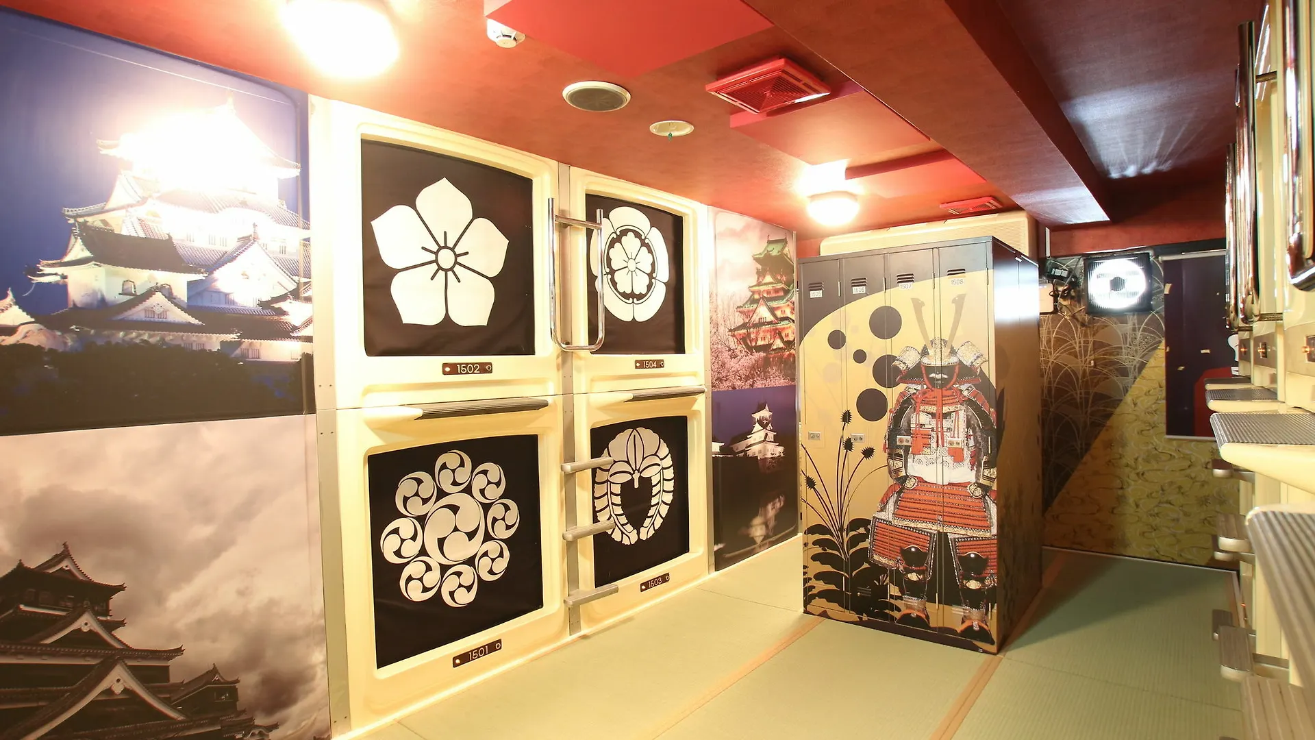 Business Inn New City Yokohama  Kapselhotel
