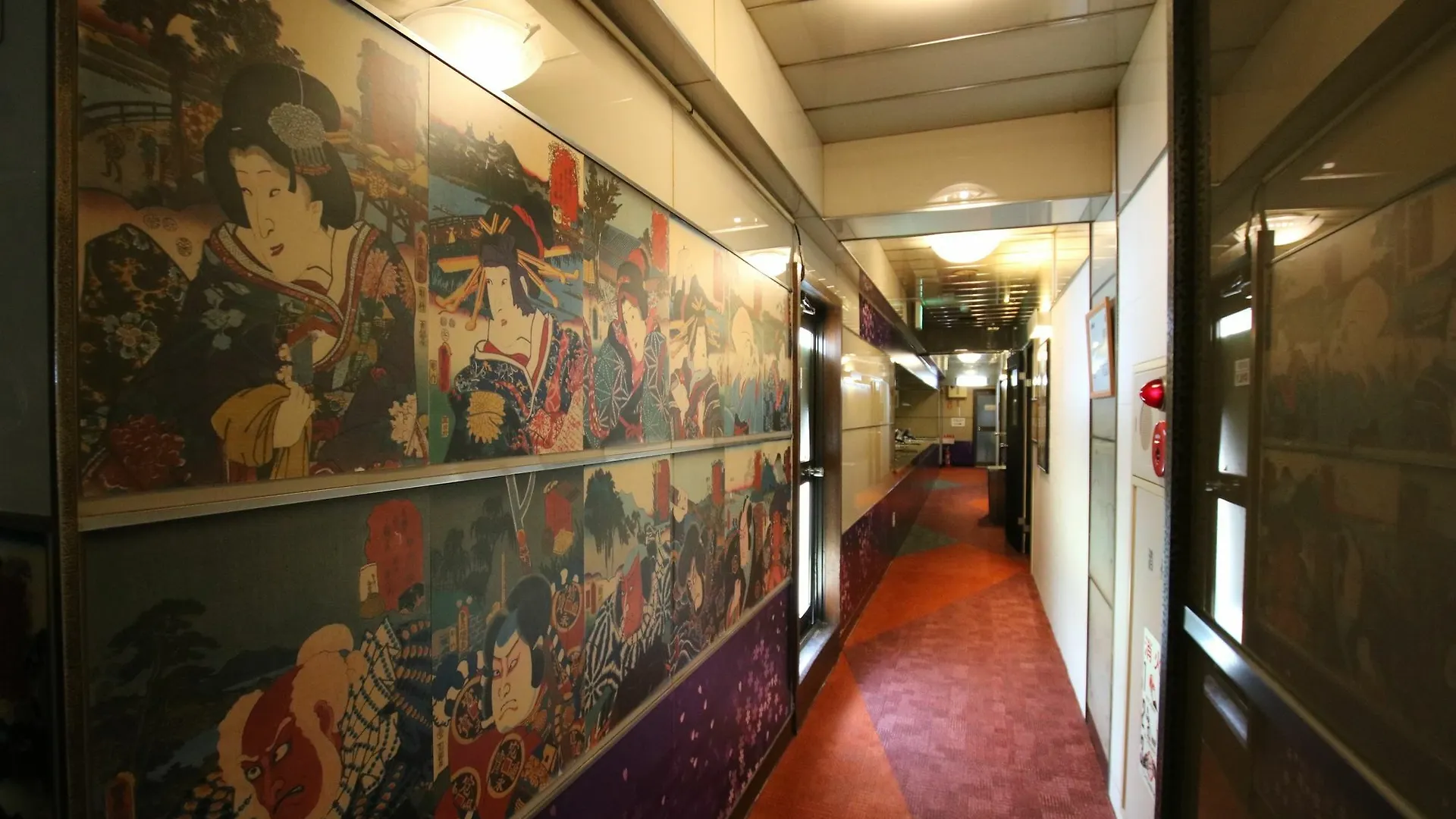 Business Inn New City Yokohama  Kapselhotel Yokohama (Kanagawa)